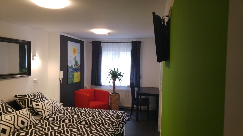 הוכנהיים אם מיין Apartment Rhein Main מראה חיצוני תמונה